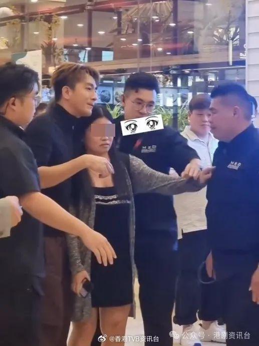 TVB视帝大马遭「低胸攻势」！保安不敌狂粉 暖心解围反陷争议漩涡(图7)