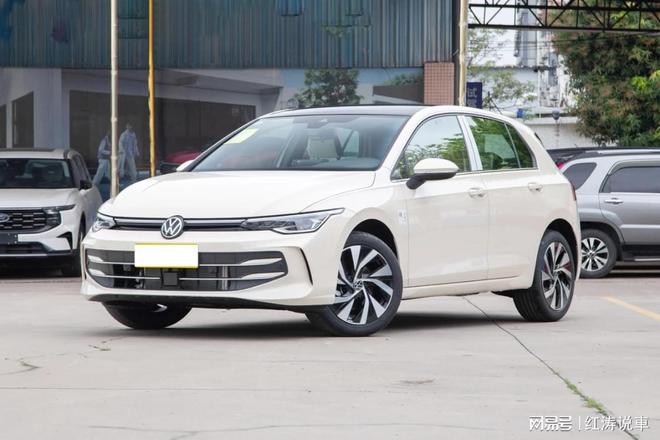 2025款改款高尔夫将上市配新型号15T发动机油耗更低