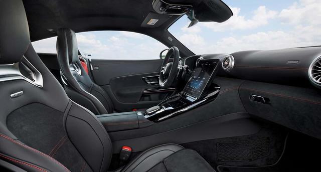 梅赛德斯-AMG GT63 Pro四个字精准概括“极致奢华”(图5)