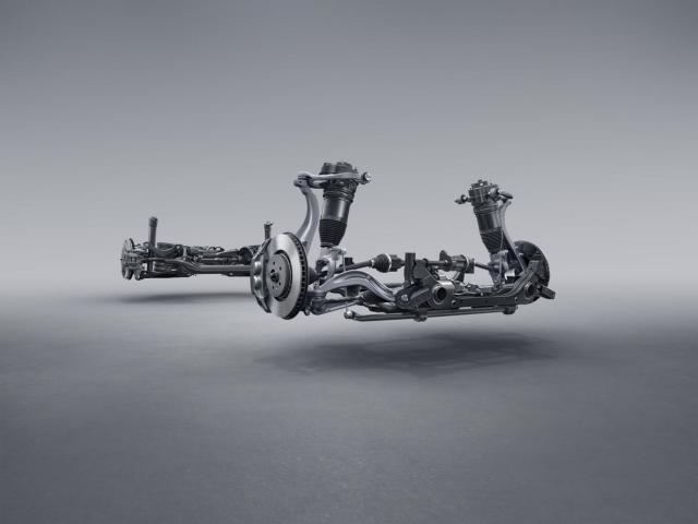 全系标配AI智驾和4C电池2025款小鹏G6 1768万起G9 2488万起(图16)