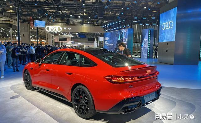 25万买华为智驾奥迪？上海车展最炸裂的燃油车对决(图6)