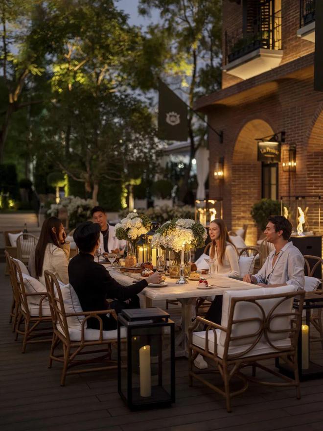 北京迪奥之家亮相；CCD雍熙荣揭幕；瑞典涂抹莫奈画作案被判无罪？(图3)