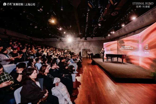 北京迪奥之家亮相；CCD雍熙荣揭幕；瑞典涂抹莫奈画作案被判无罪？(图20)